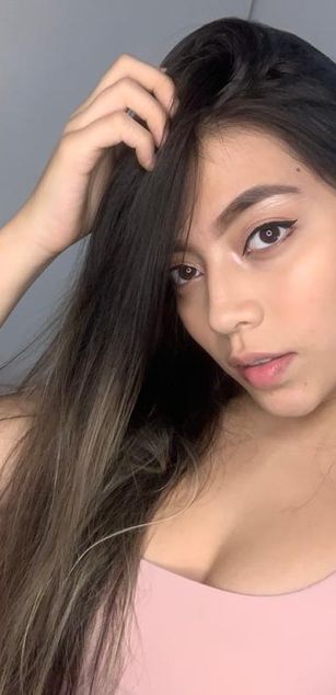 Model - Valeria-Smith sex