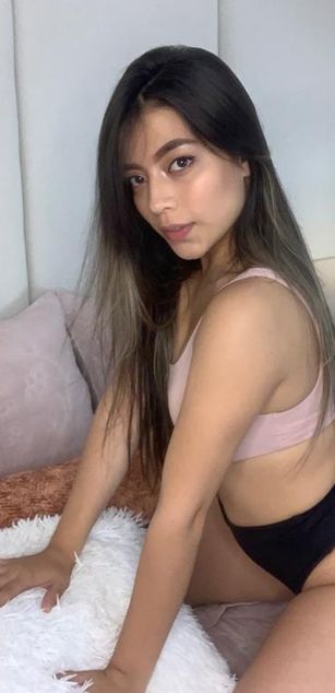 Model - Valeria-Smith sex