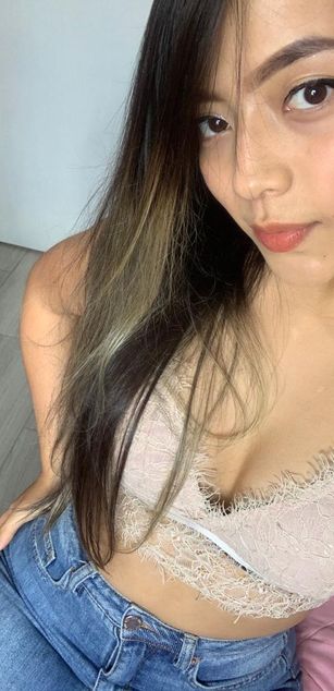 Model - Valeria-Smith sex