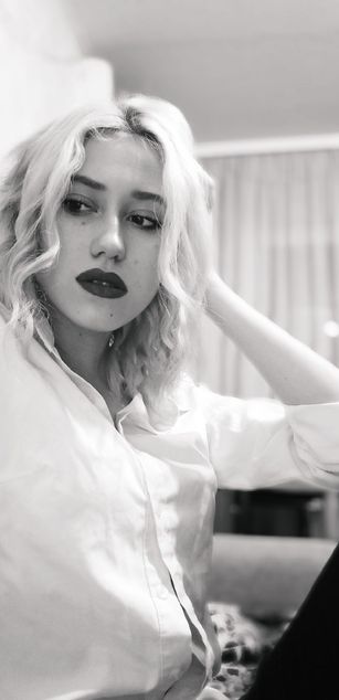 Model - Your Hot love curvy