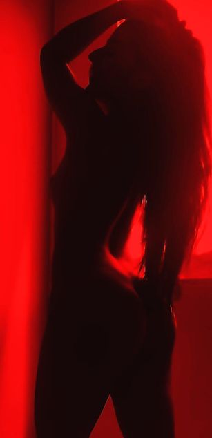 Model - Dina-rouse latina