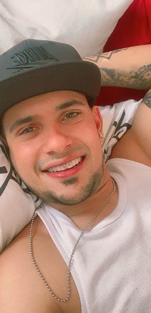 Model - DENZEL horny