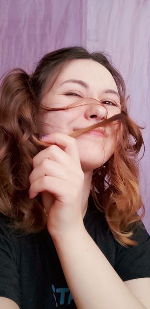 Model - Donttellurwife curvy