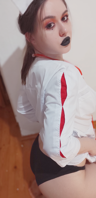 Model - Donttellurwife curvy