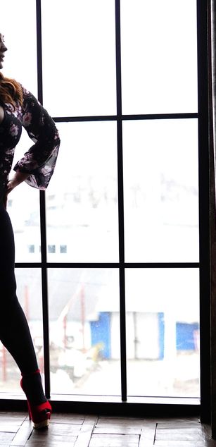 Model - NightQueen ass