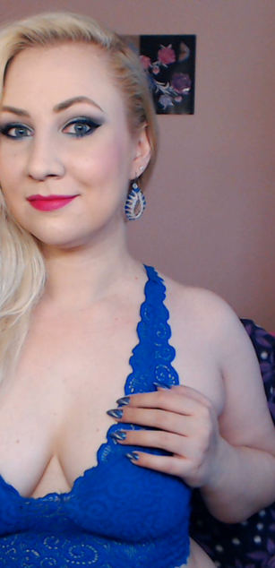 Model - Miss Lexy Gold fetish