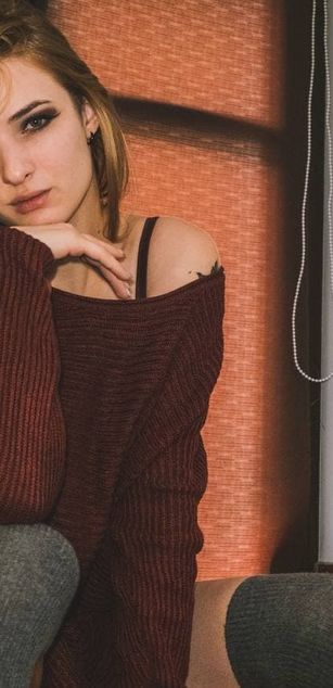 Model - Dolores Sun blowjob