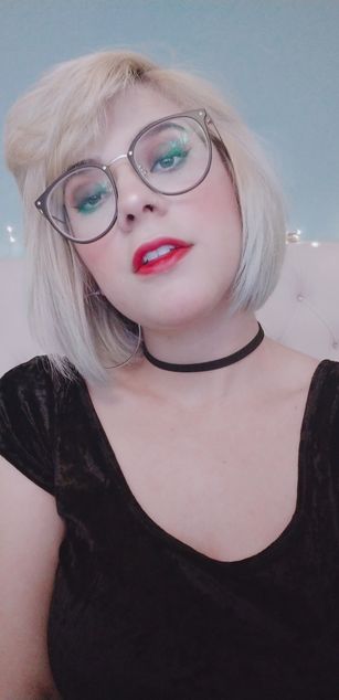 Model - Miss_Bianca nerd