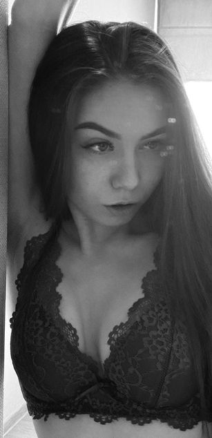 Model - Darcey_Barnes ass