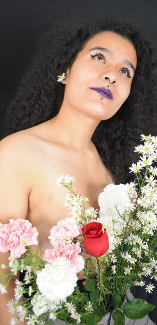 Model - Lilith_Colins dildo