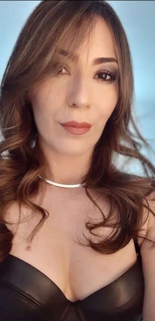 Model - LilyRogers Funny