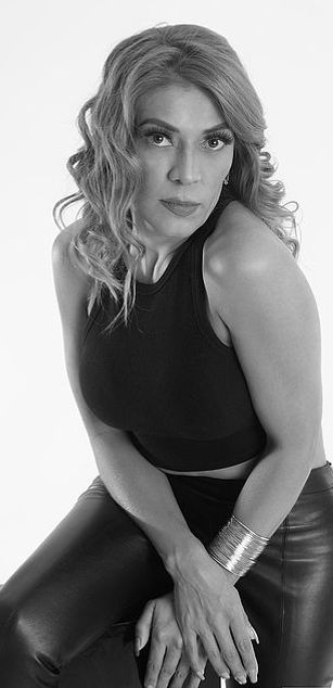 Model - ElenaManciny milf