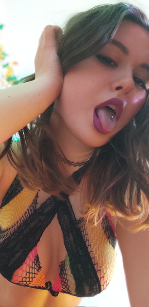 Model - Donttellurwife curvy