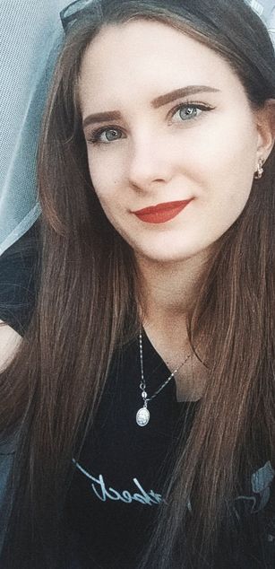 Model - MaroonMandy striptease