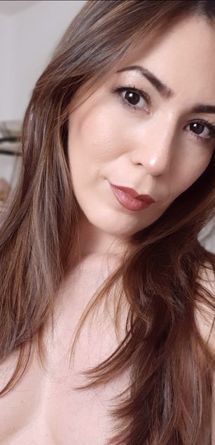 Model - LilyRogers Funny