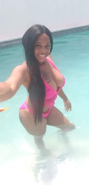 Model - TierraDimples naughty