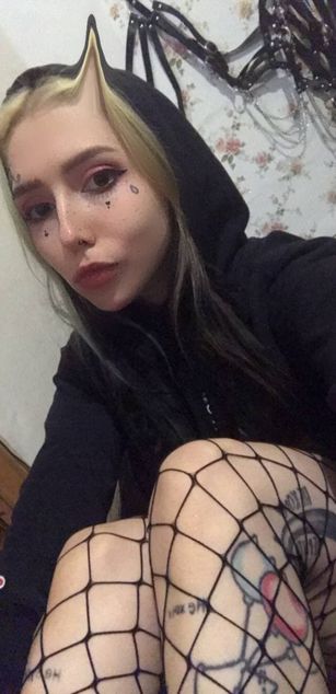 Model - ClitBait ass