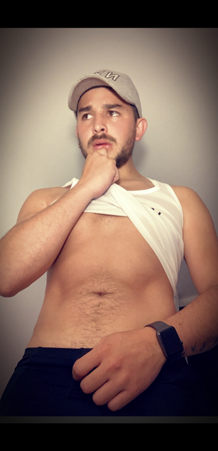 Model - iahnluq latino