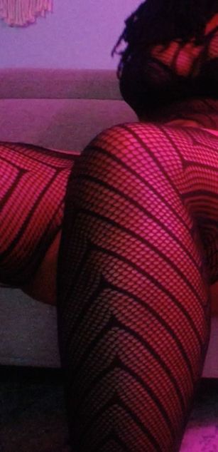 Model - StrapianaTheGoddess fetish