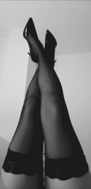 Model - LilyRogers Funny