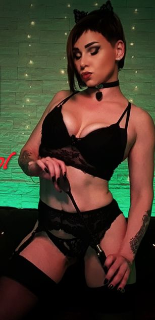 Model - AnnaLu heels