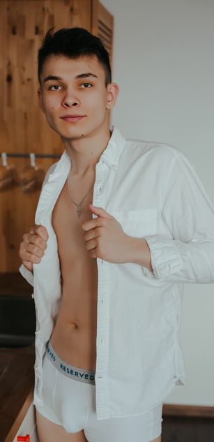 Model - johnnyrapidd ass