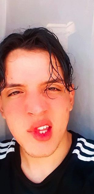 Model - Jared_Roy ass