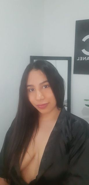 Model - Sofia Lopez bigtits