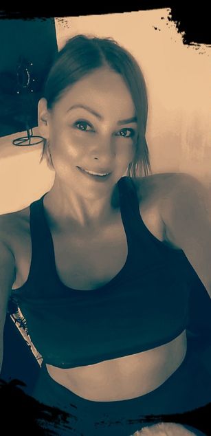 Model - Jassmin Sweet deepthroat