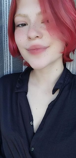 Model - Liya_Swan striptease