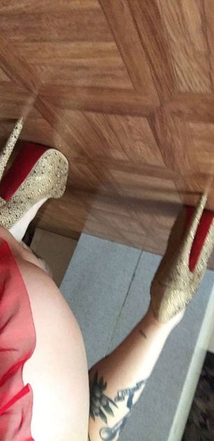 Model - ClitBait ass