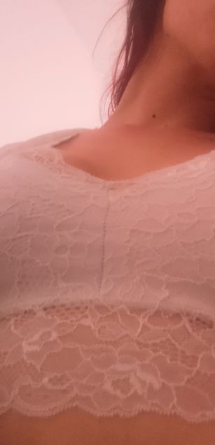 Model - Ariel Violet sweet