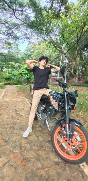 Model - David felipe young