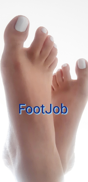 Model - Aarina Flowers deepthroat