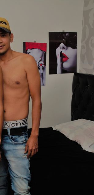 Model - Tyler and Katri ass