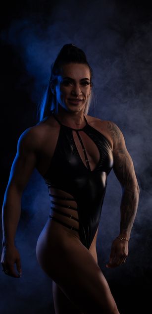 Model - deea.fitt ass