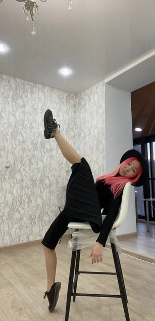 Model - MalyVine pussy