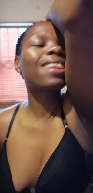 Model - Zinzi149 curvy