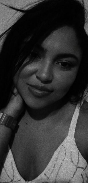 Model - JASMIN VARGAS linda