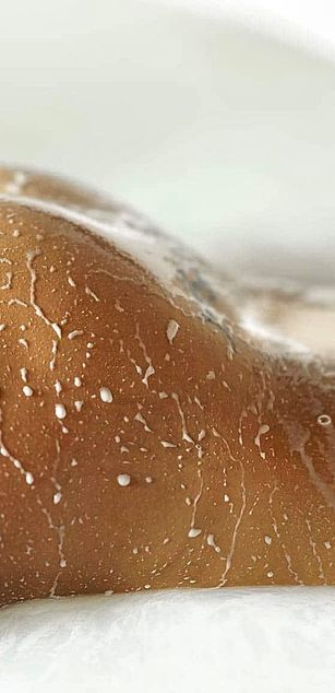 Model - Vanessa Sensual blowjob