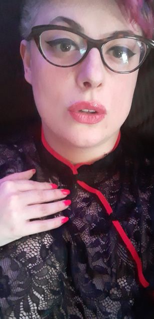 Model - WendyToxin femdom