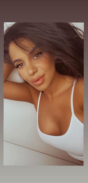 Model - AlyssaDawn deepthroat