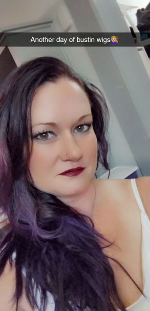 Model - Rikki Reed milf