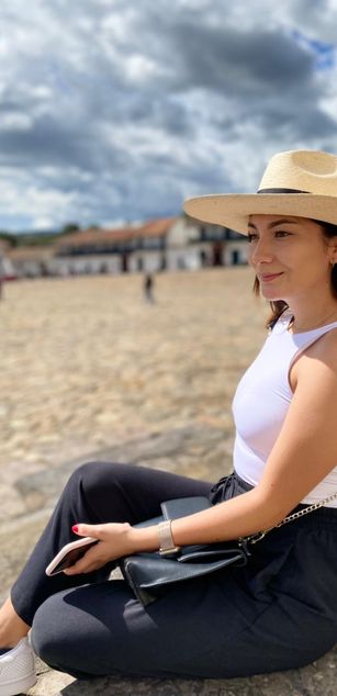 Model - Emy Conner dildo