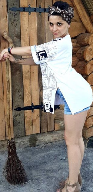 Model - Sweetberry sweet