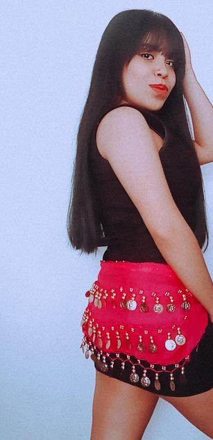 Model - LUNALATINA99 smart