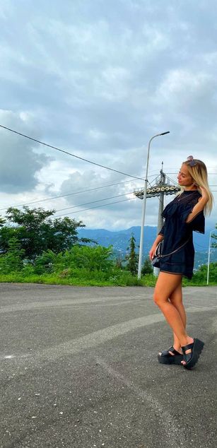 Model - AppleBrandy striptease