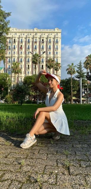 Model - AppleBrandy striptease