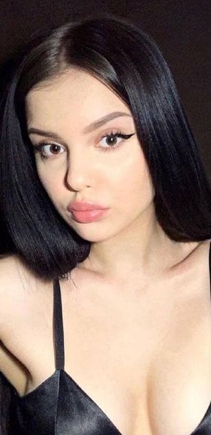 Model - DariGrey fun