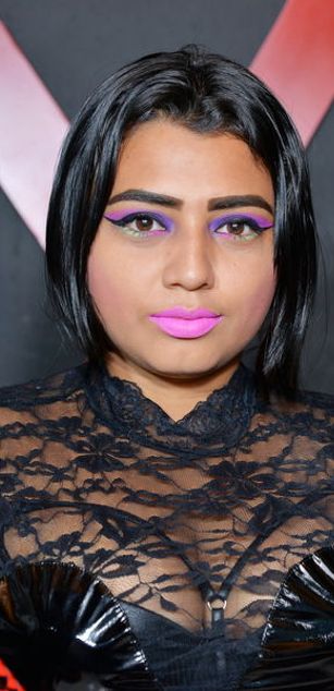 Model - KataBoswell deepthroat